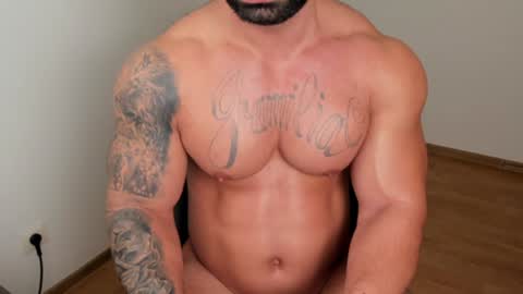 Snapshot of jaxonhunk chatting on 12-23-24, 01:18 JaxonHunk online show from 12-23-24, 01:18