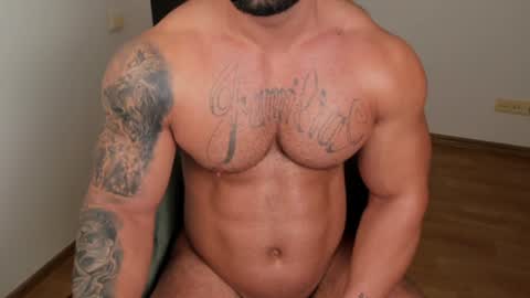 Snapshot of jaxonhunk chatting on 01-28-25, 04:08 JaxonHunk online show from 01-28-25, 04:08