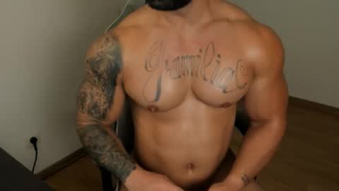 Snapshot of jaxonhunk chatting on 09-15-25, 08:09 JaxonHunk online show from 09-15-25, 08:09