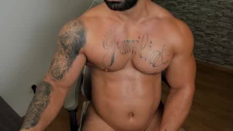 Snapshot of jaxonhunk chatting on 10-05-25, 02:54 JaxonHunk online show from 10-05-25, 02:54