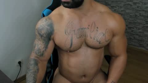 Snapshot of jaxonhunk chatting on 11-01-25, 01:07 JaxonHunk online show from 11-01-25, 01:07