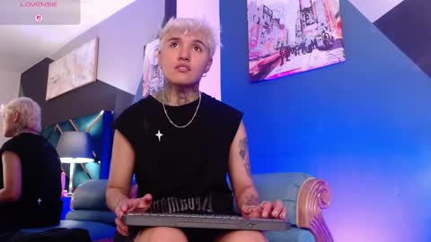 Snapshot of jaxwolf_ chatting on 02-13-26, 03:57 JAX online show from 02-13-26, 03:57