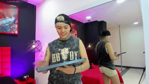 Snapshot of jaxwolf_ chatting on 03-14-26, 03:56 JAX online show from 03-14-26, 03:56