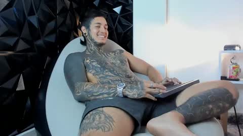 Michael online show from 03-10-25, 06:45