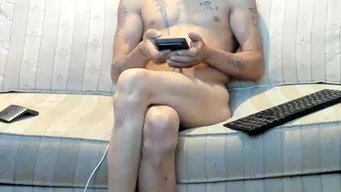 Snapshot of jay_short7863 chatting on 02-11-26, 02:33 O F jay short786 online show from 02-11-26, 02:33