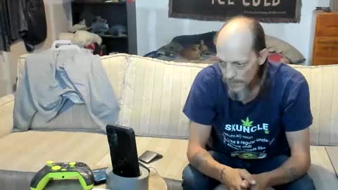 Snapshot of jay_short7863 chatting on 02-24-26, 02:04 O F jay short786 online show from 02-24-26, 02:04