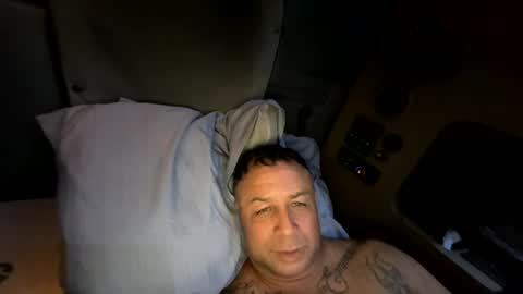 Snapshot of jayandmlove chatting on 07-10-26, 02:27 jayandmlove online show from 07-10-26, 02:27