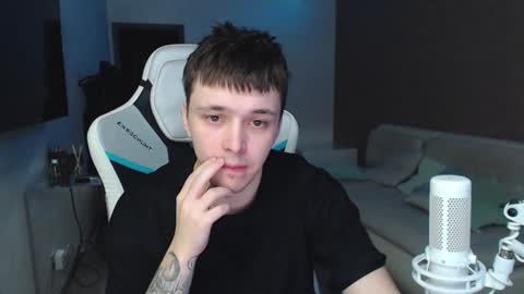 Jayce online show from 12-19-24, 08:13