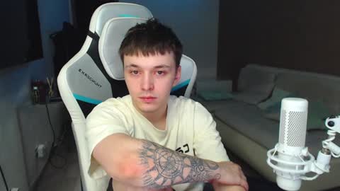 Jayce online show from 12-20-24, 08:28