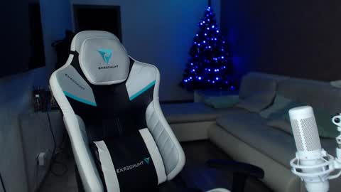 Jayce online show from 12-21-24, 07:03