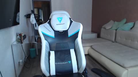 Jayce online show from 02-24-25, 08:17