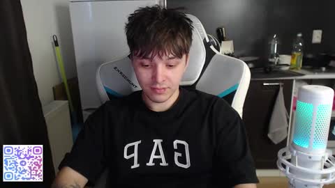 Snapshot of jayce_icestone chatting on 02-27-26, 02:17 Jayce online show from 02-27-26, 02:17