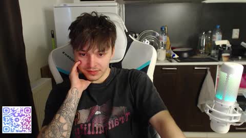 Snapshot of jayce_icestone chatting on 03-04-26, 02:45 Jayce online show from 03-04-26, 02:45