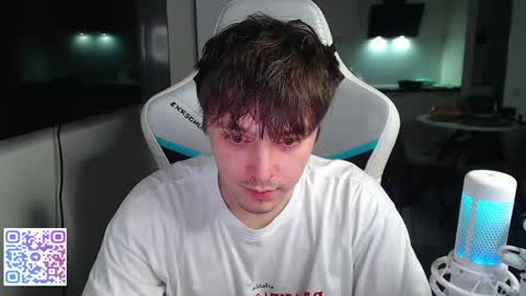 Snapshot of jayce_icestone chatting on 04-04-26, 03:16 Jayce online show from 04-04-26, 03:16