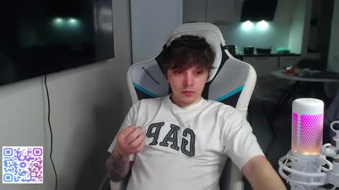 Jayce online show from 05-19-26, 03:07