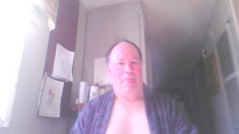 Snapshot of jaycu1962 chatting on 05-04-26, 03:08 Jay online show from 05-04-26, 03:08