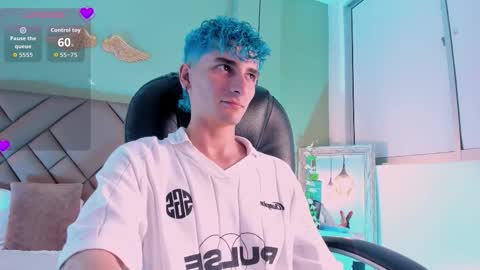 jaydenvillalobos online show from 09-10-25, 01:11