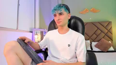 jaydenvillalobos online show from 09-17-25, 08:54