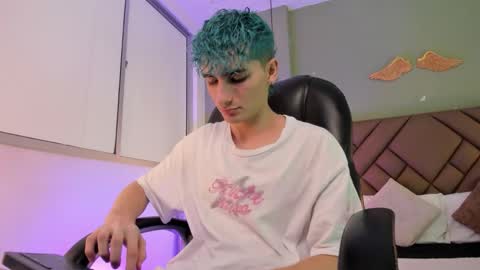 jaydenvillalobos online show from 09-19-25, 02:07