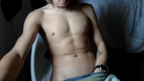 jayjay13300 online show from 02-09-26, 03:27