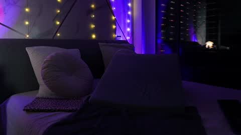 Snapshot of jayjaypink_ chatting on 12-25-24, 04:22 JayJayPink online show from 12-25-24, 04:22