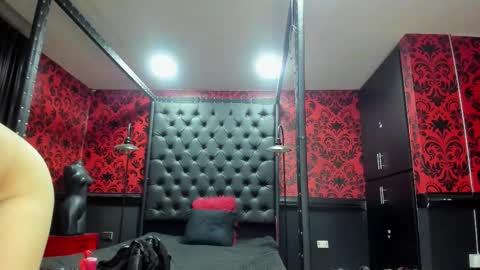 Snapshot of jaylen_bdsm chatting on 03-25-26, 12:00 jaylen_bdsm online show from 03-25-26, 12:00