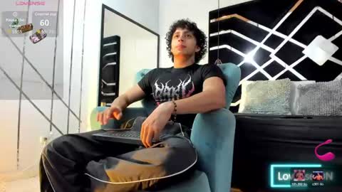 Snapshot of jaytaylorr chatting on 07-06-26, 11:40 Jay Taylor online show from 07-06-26, 11:40