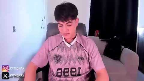 Snapshot of jaythomax chatting on 10-05-25, 09:24 jaythomax online show from 10-05-25, 09:24