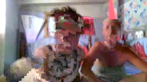 Snapshot of jaz_80 chatting on 10-08-25, 10:51 jaz_80 online show from 10-08-25, 10:51