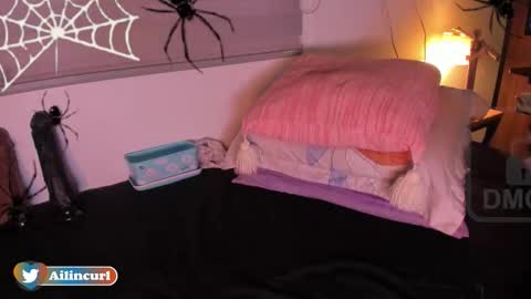 Jaz online show from 10-31-25, 10:22