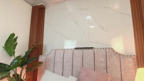 Snapshot of jazmin_606 chatting on 10-30-25, 08:53 Jazmin online show from 10-30-25, 08:53