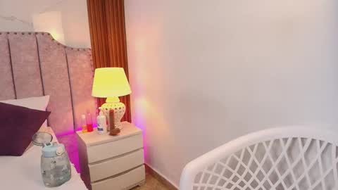 Snapshot of jazmin_606 chatting on 11-01-25, 09:39 Jazmin online show from 11-01-25, 09:39