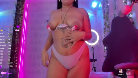 Snapshot of jazmineferrari1 chatting on 01-25-25, 12:47 Jazmine online show from 01-25-25, 12:47