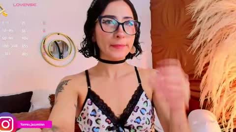 Jazmin online show from 09-17-25, 01:02