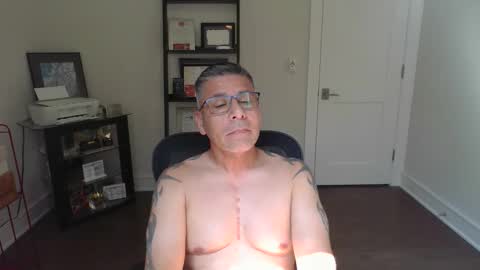 jc1971 online show from 05-04-26, 03:19