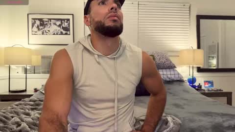 Snapshot of jcmax305 chatting on 10-13-25, 03:06 JcMax305 online show from 10-13-25, 03:06