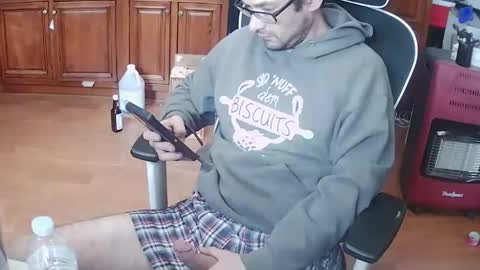 jd19852 online show from 12-15-25, 07:40