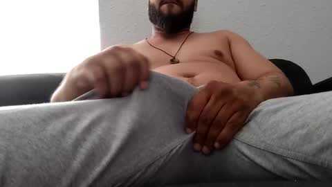 Snapshot of jdeez031 chatting on 03-07-25, 08:22 strokegamecrazy online show from 03-07-25, 08:22