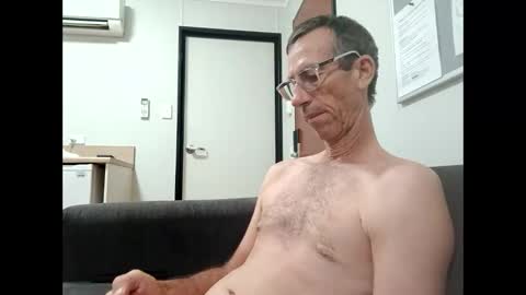 Snapshot of jdownunder2003 chatting on 02-04-25, 10:54 jd online show from 02-04-25, 10:54