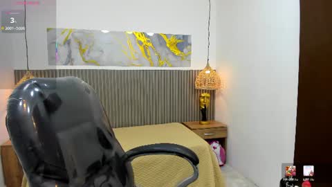 Snapshot of jdwhite18 chatting on 06-18-26, 03:40 jdwhite18 online show from 06-18-26, 03:40