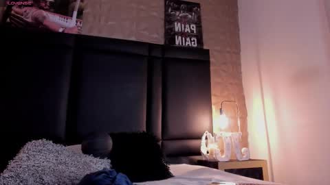 Jean Coleman online show from 10-29-25, 04:15