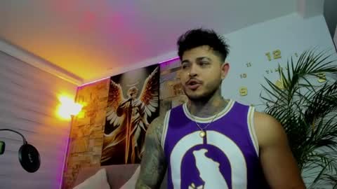 Snapshot of jean_lopez chatting on 06-10-26, 06:12 Jean axelcrow Modelo Independiente online show from 06-10-26, 06:12