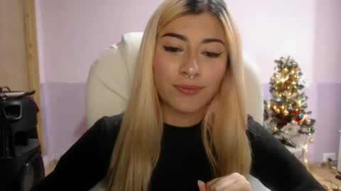 Snapshot of jean_monroe chatting on 12-07-24, 12:41 Jean online show from 12-07-24, 12:41