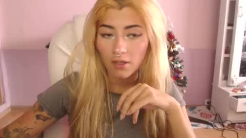 Snapshot of jean_monroe chatting on 03-12-25, 05:07 Jean online show from 03-12-25, 05:07