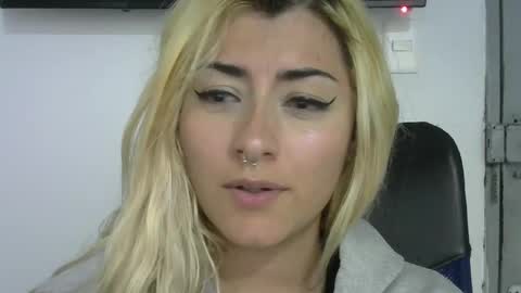 Snapshot of jean_monroe chatting on 09-16-25, 10:11 Jean online show from 09-16-25, 10:11