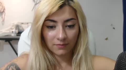 Snapshot of jean_monroe chatting on 09-22-25, 11:07 Jean online show from 09-22-25, 11:07