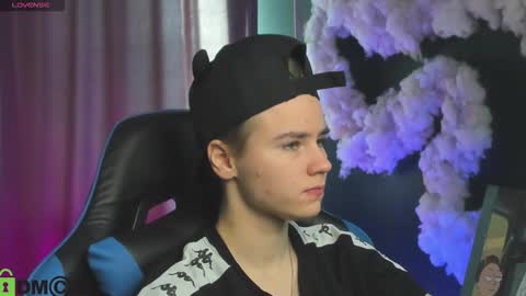 Snapshot of jean_wilsons chatting on 10-02-25, 10:33 jean_wilsons online show from 10-02-25, 10:33