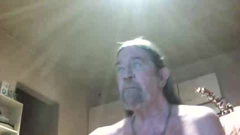 Snapshot of jeanclaude1959 chatting on 05-31-26, 07:04 jeanclaude1959 online show from 05-31-26, 07:04