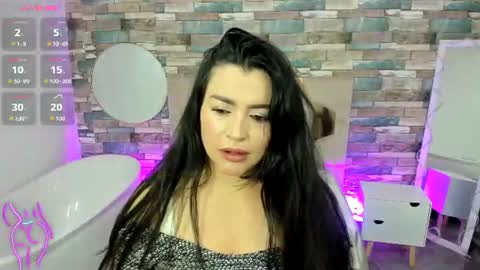 JEANNETTE online show from 06-18-26, 02:56