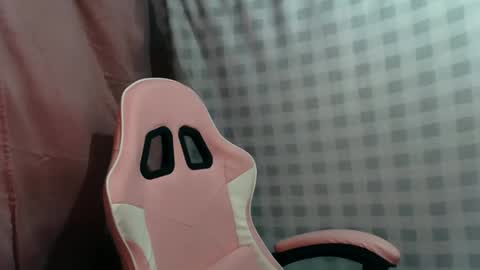 Snapshot of jeanny_babe chatting on 05-20-26, 01:06 jeanny_babe online show from 05-20-26, 01:06